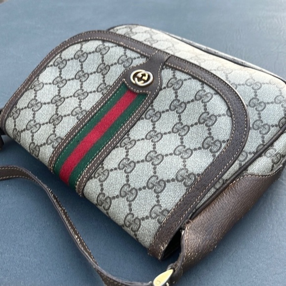 GUCCI Gucci Shelly Line GG Supreme Crossbody Bag PVC Authentic - Picture 4 of 14